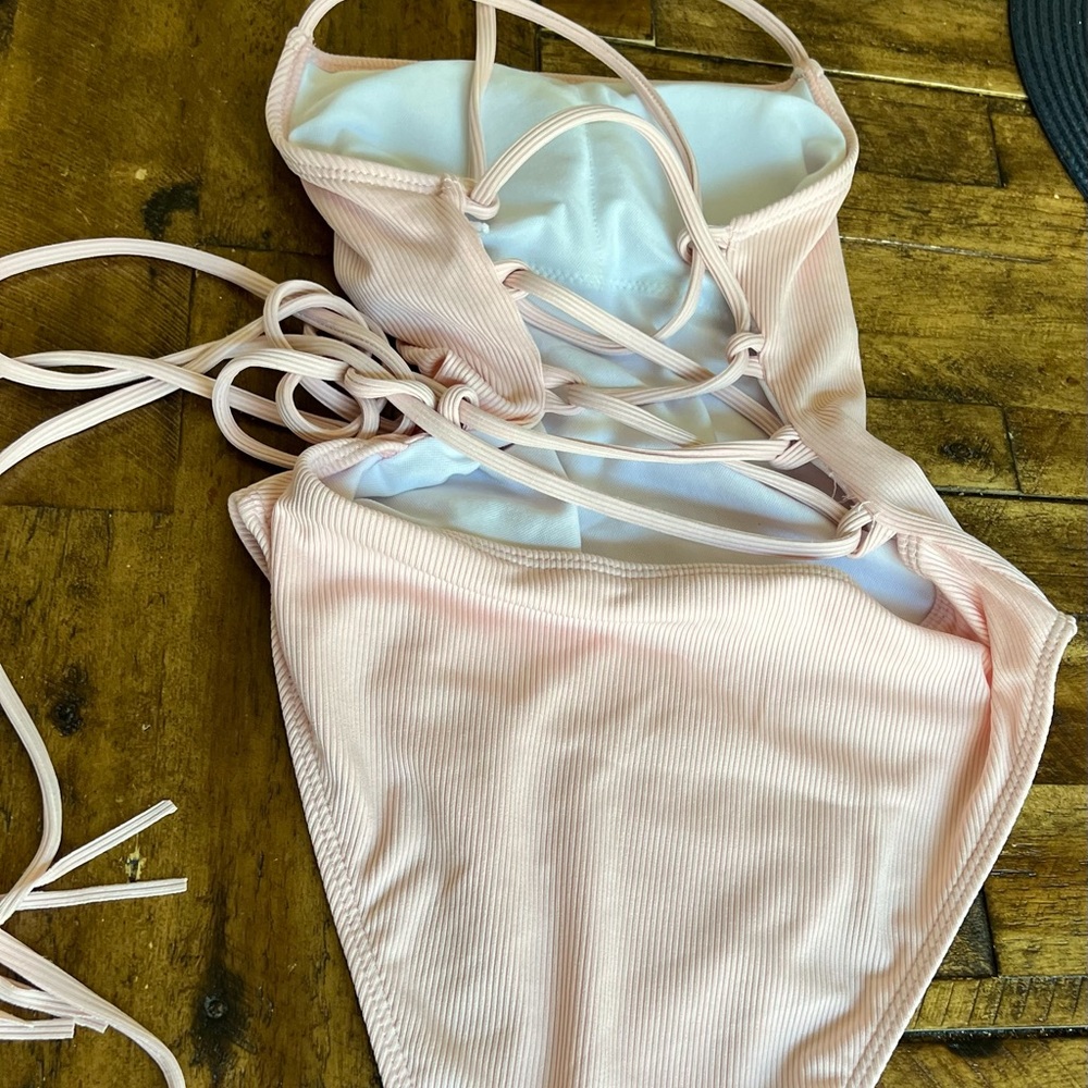 SHEIN one piece - Picture 2 of 2